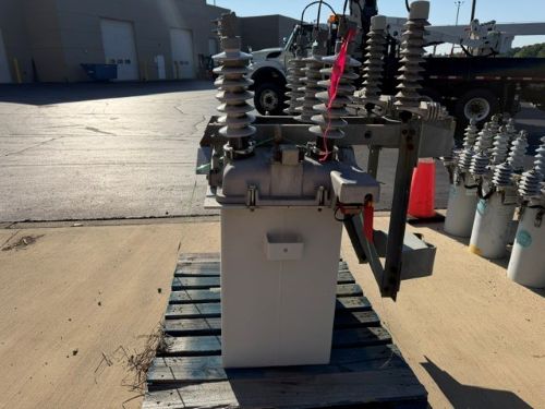 Cooper Power VWVE38X Recloser (Serial 003325) - Image 5